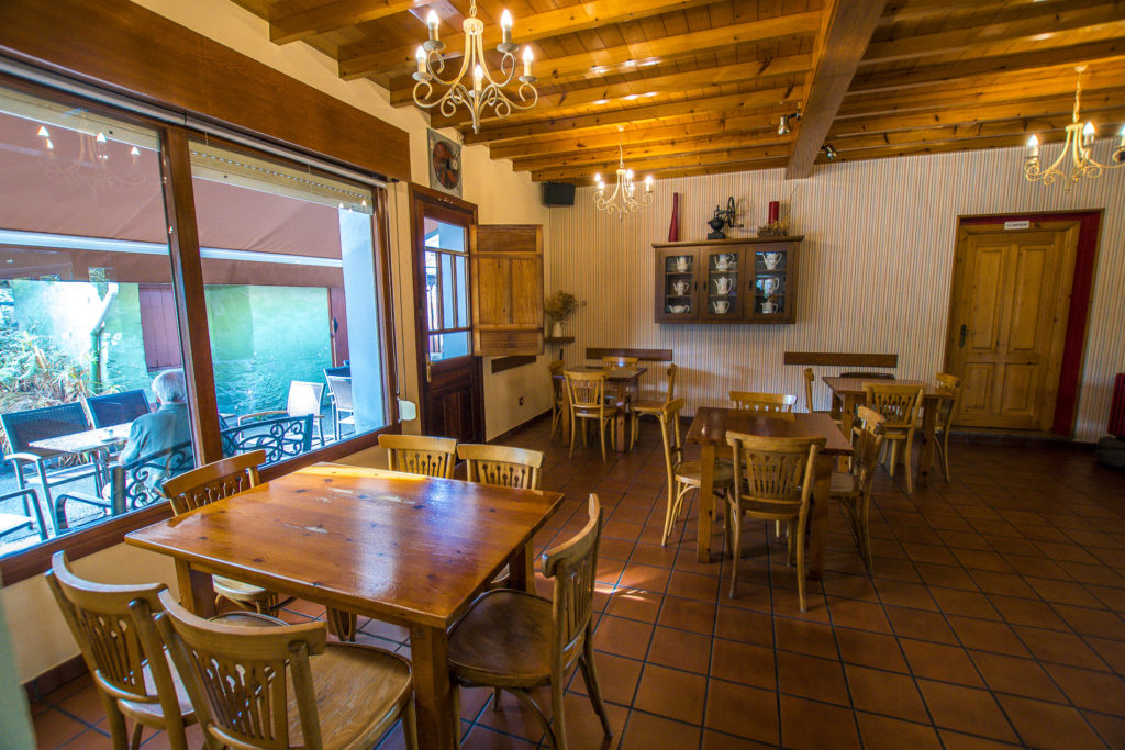 Comedor Restaurante Cai Milio en Oviñana, Cudillero