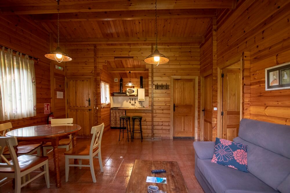 Salon comedor Vivienda vacacional La Ardilla en Oviñana, Cudillero.