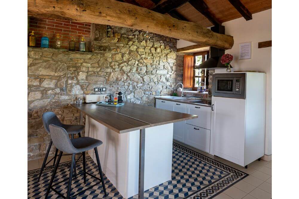 Cocina comedor Casa rural Al Otro lado del Mar, Oviñana Cudillero