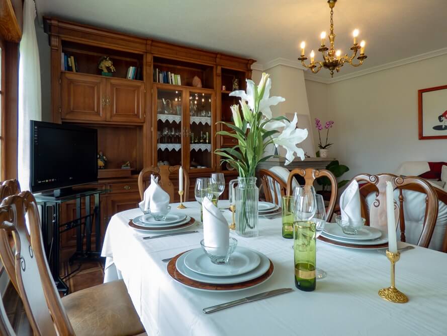 Comedor Casa Armando, Vivienda vacacional en Oviñana, Cudillero.