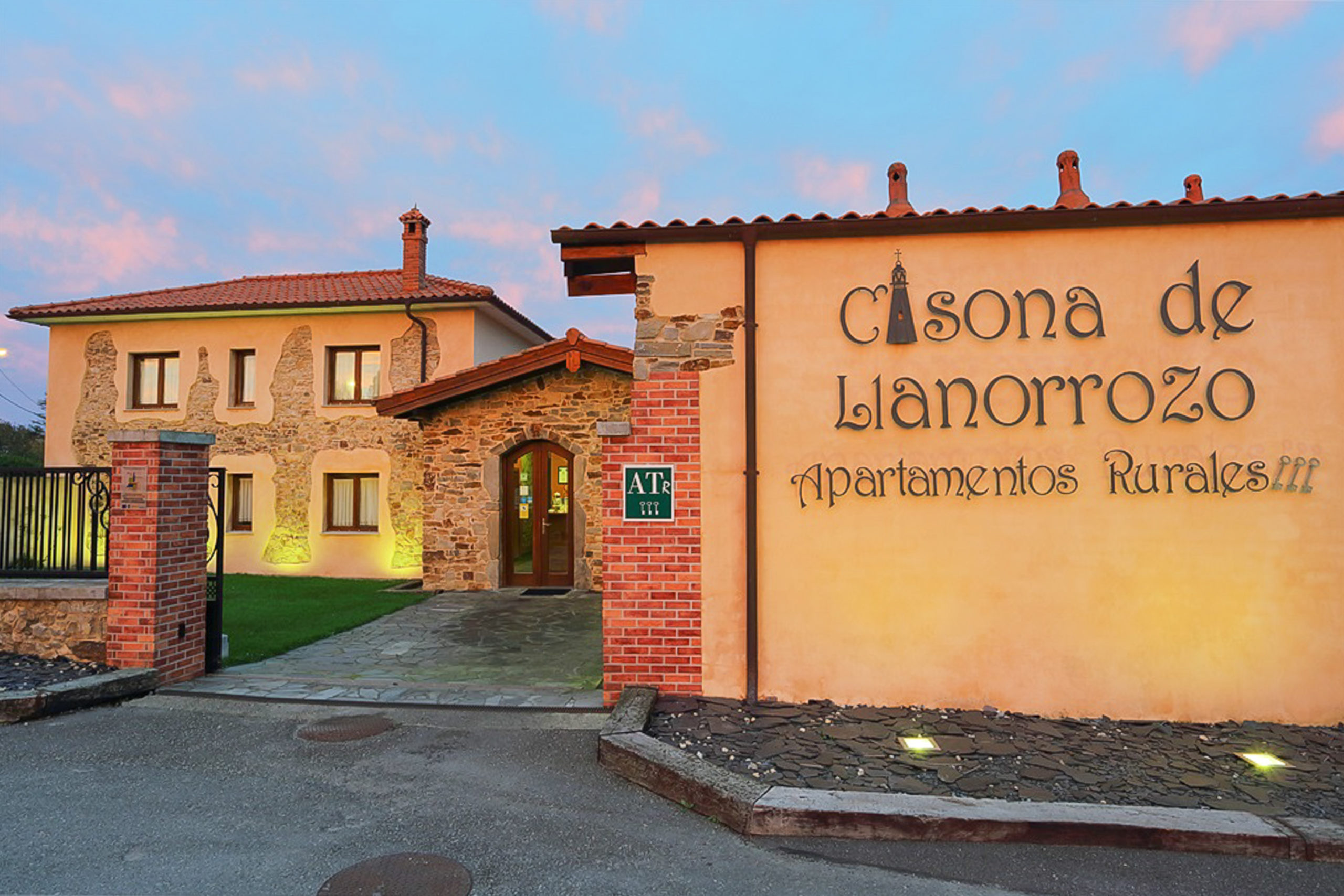 Casona de Llanorrozo, Apartamentos Rurales