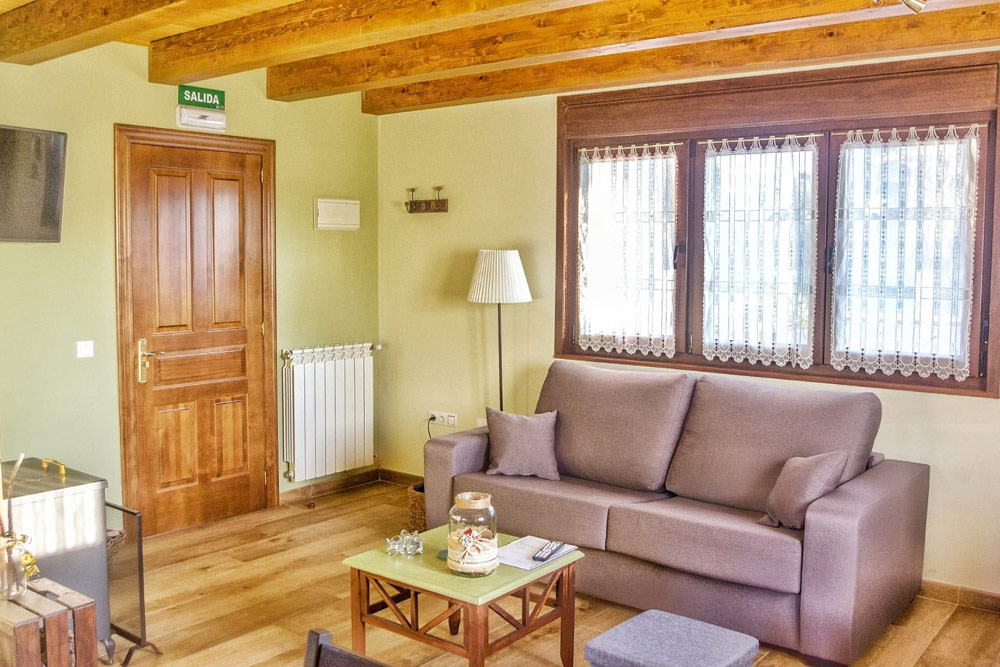 Salon apartamentos rurales La Aguilerina en Oviñana Cudillero
