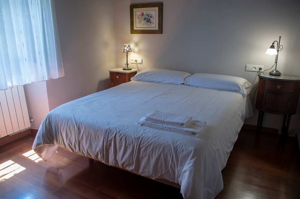 habitación matrimonial Vivienda vacacional el cueto en Oviñana, Cudillero.