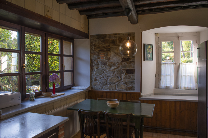 Cocina Vivienda vacacional el cueto en Oviñana, Cudillero.