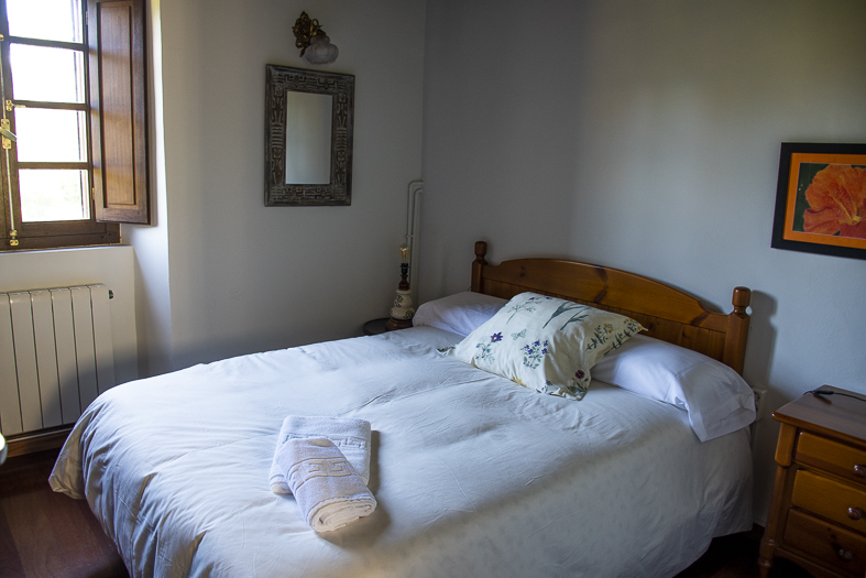 Habitación matrimonial Vivienda vacacional el cueto en Oviñana, Cudillero.