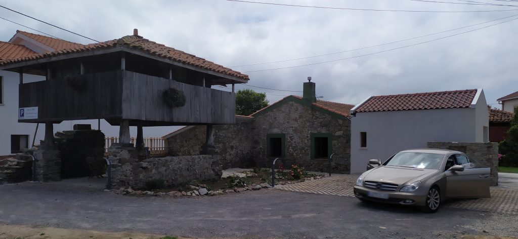 Horreo Y Aparcamiento Casa rural Al Otro lado del Mar, Oviñana Cudillero